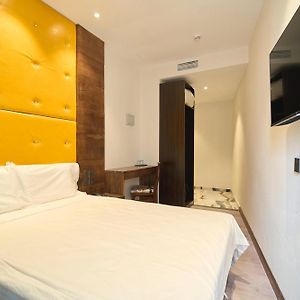 Private Bathroom King Room